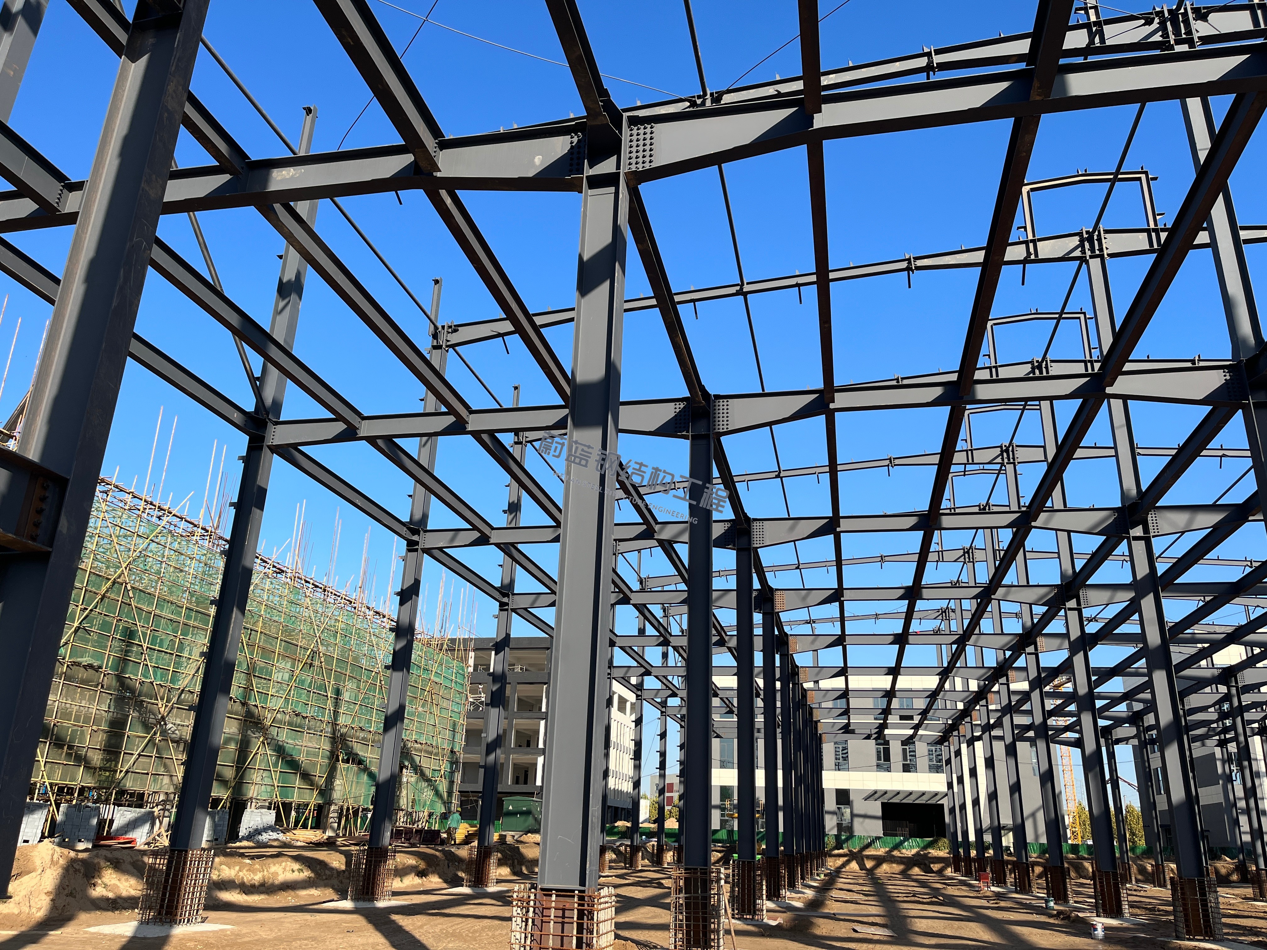 单层钢结构厂房造价vs多层钢结构厂房造价，差异有多大？