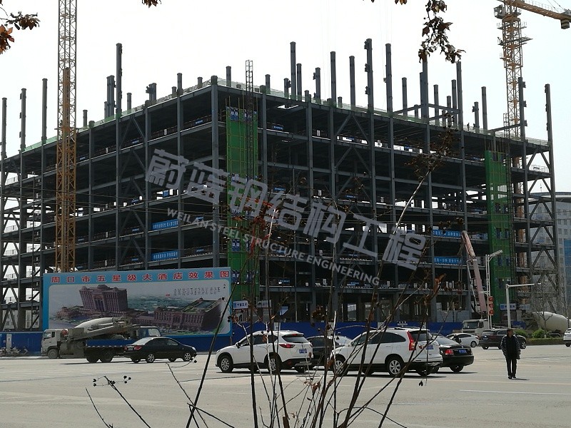 H型钢在钢结构厂房中的应用：为何它是主心骨？