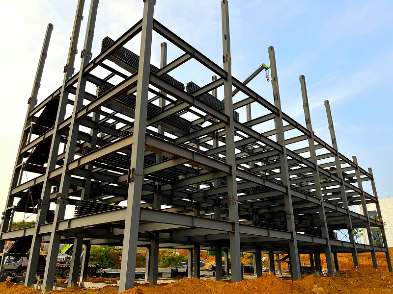 蔚蓝行业资讯：钢结构常用的型钢有哪几种？