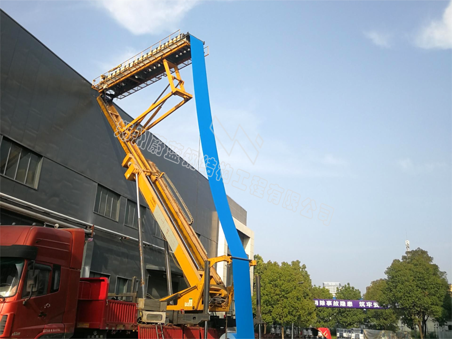 钢结构屋面翻新