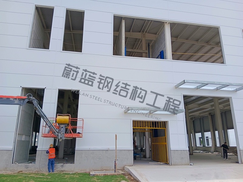 钢结构厂房焊接有多重要：确保焊缝质量的秘诀