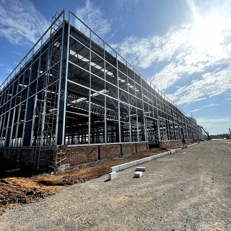 蔚蓝行业百科：钢结构厂房造价怎么算