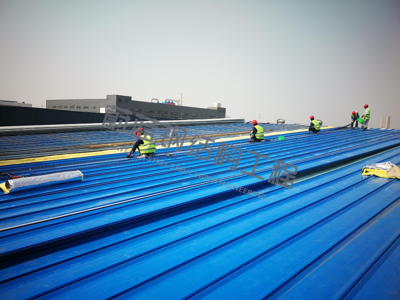 钢结构厂房屋面施工