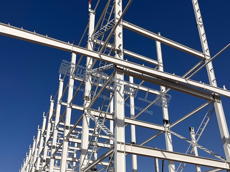 揭秘：钢结构工业厂房施工如何实现高效完成