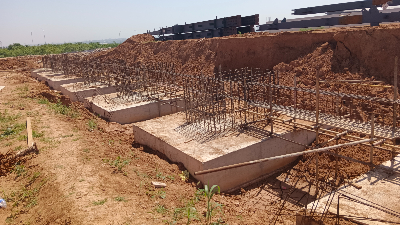 蔚蓝钢构百科：钢结构厂房基础施工需要注意哪些地方