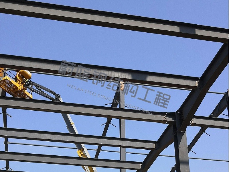 如何控制钢结构厂房施工质量？关键构件安装验收标准解