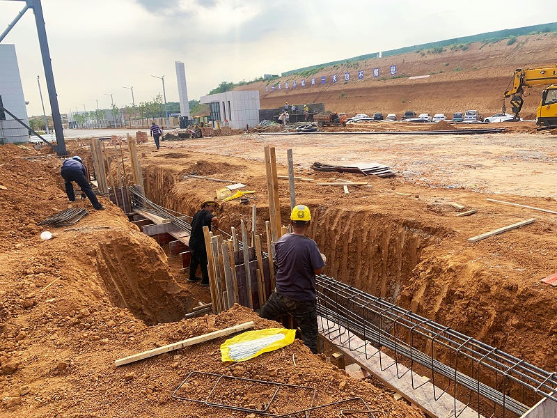 蔚蓝行业百科：钢结构施工如何保障工期和质量呢