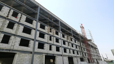 蔚蓝行业百科：钢结构建筑在实际应用中有哪些优点