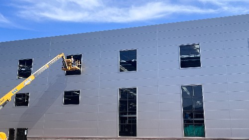 门式钢架钢结构工程：洛阳新强联齿轮箱3#厂房